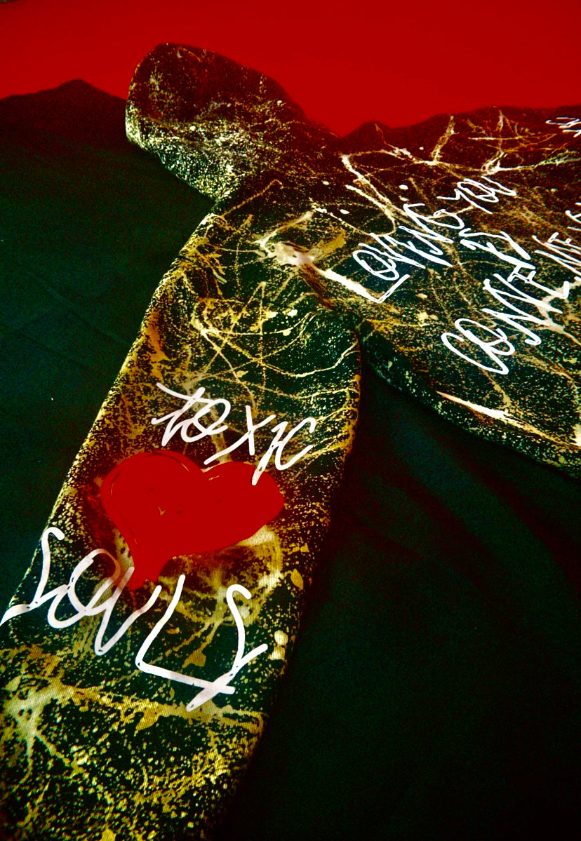 𝚂𝚝𝚊𝚒𝚗𝚎𝚍 𝙷𝚎𝚊𝚛𝚝𝚜 𝟷 𝙾𝚏 𝟷 𝚉𝚒𝚙 𝚄𝚙 𝙷𝚘𝚘𝚍𝚒𝚎 (𝚂𝙼𝙰𝙻𝙻)